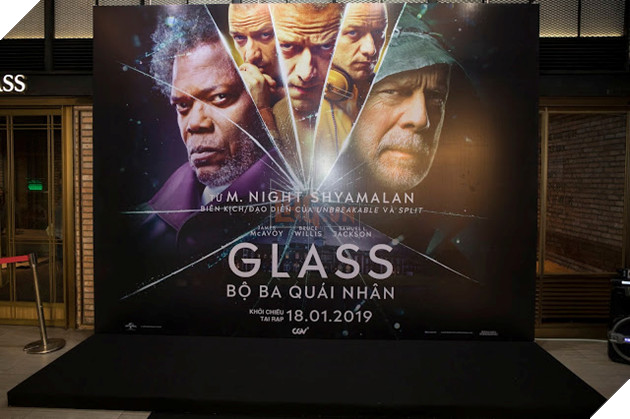 Hop-bao-ra-mat-phim-Glass-1