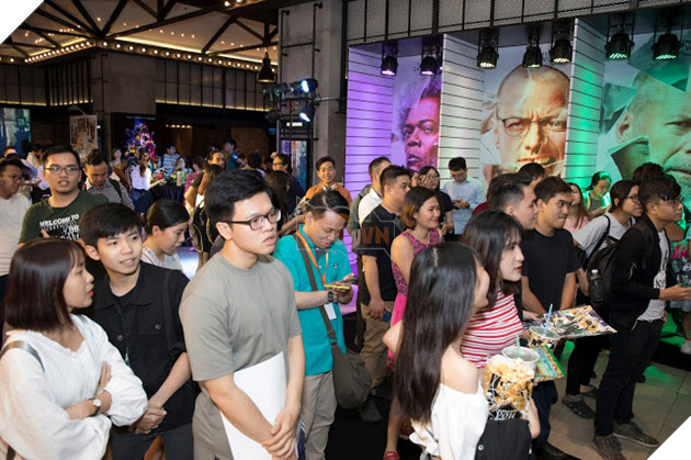 Buoi-hop-bao-thu-hut-dong-dao-su-chu-y