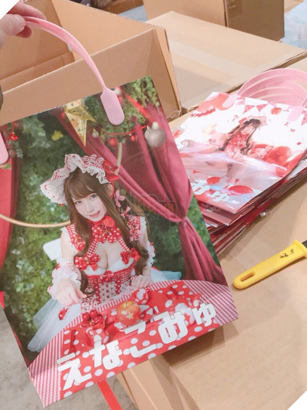 Nữ cosplayer hot nhất Nhật Bản hé lộ thu nhập khủng trong năm 2018 khiến bất kì ai cũng phải thấy ghen tị 2