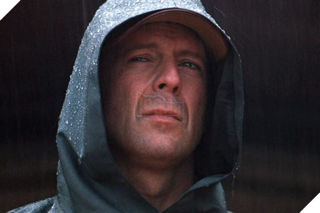 David-Dunn-la-nguoi-duy-nhat-con-song-trong-vu-tai-nan-tau-hoa