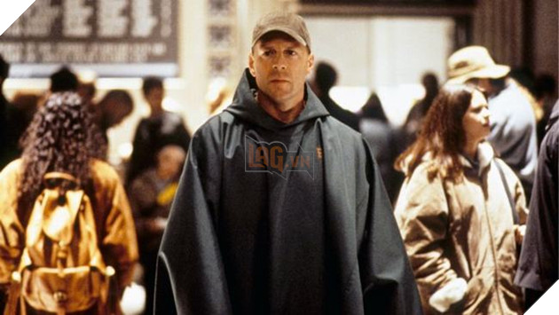 David-Dunn-phat-hien-ra-Elijah-Price-la-thu-pham-vu-tai-nan-tau-hoa