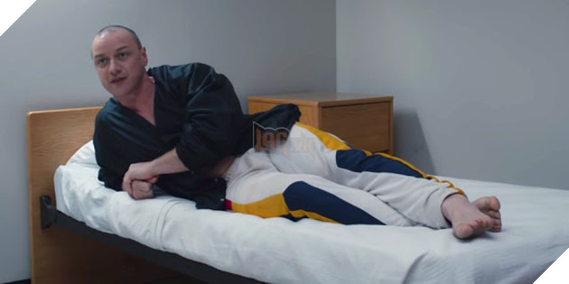 Mary-Reynolds-se-xuat-hien-trong-phim-Glass