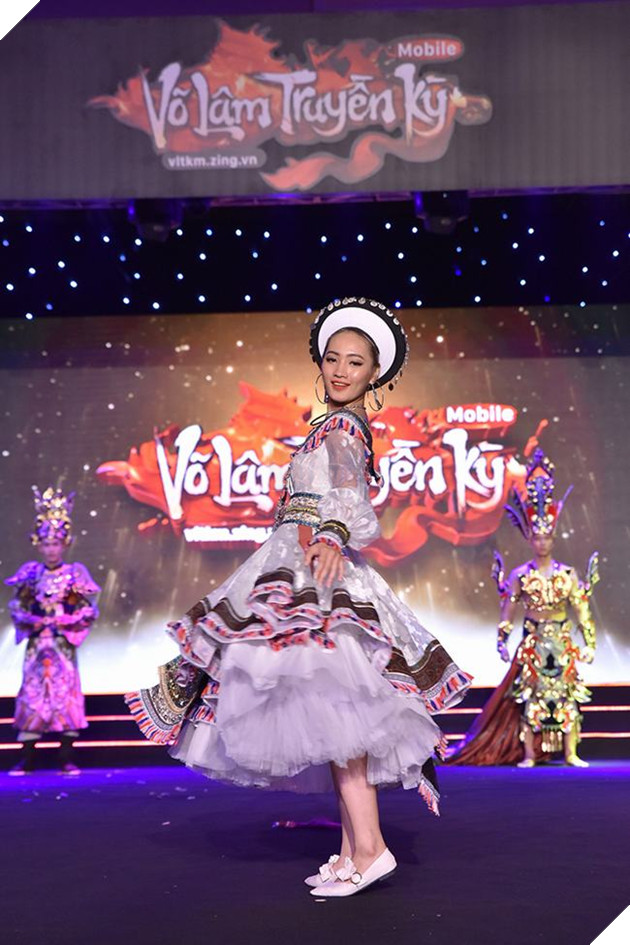 Võ Lâm Truyền Kỳ Mobile ra mắt bộ ngoại trang Hồn Thiêng Đất Việt 4