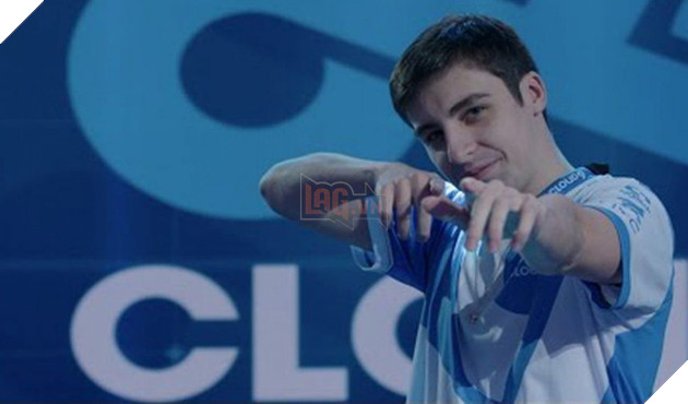 Shroud giải thích lý do anh không chơi Fortnite và cho rằng đó chỉ là trò chơi dành cho trẻ con 4