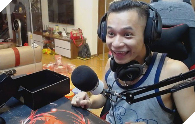 Soc: Kenh Youtube cua Do Mixi co kha nang cao se bi khoa live stream vinh vien 2 Sốc: Kênh Youtube của Độ Mixi có khả năng cao sẽ bị khóa live stream vĩnh viễn 2