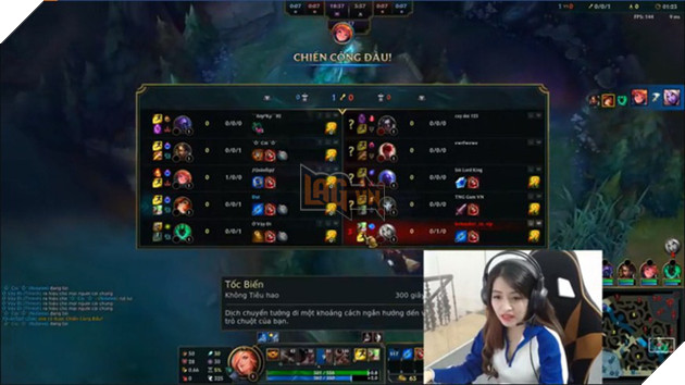 Vợ chồng QTV và Raina lầy lội khi hóa trang thành ông bà già hù dọa người hâm mộ 2