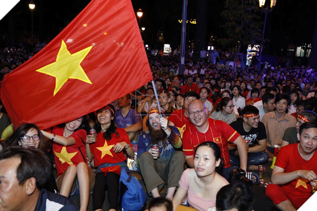 Việt nam - Nhật Bản, hàng triệu người Việt Nam căng thẳng với tuyển nước nhà 6