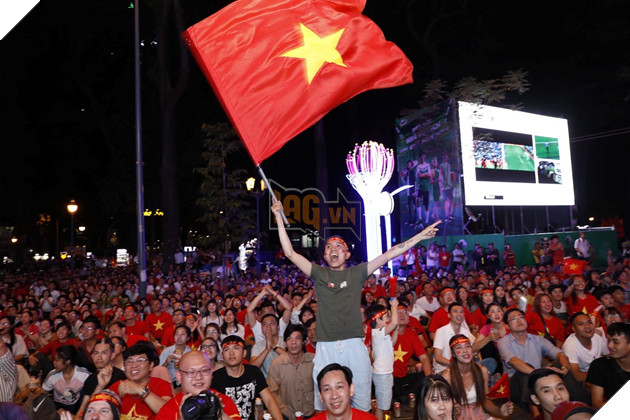 Việt nam - Nhật Bản, hàng triệu người Việt Nam căng thẳng với tuyển nước nhà 24