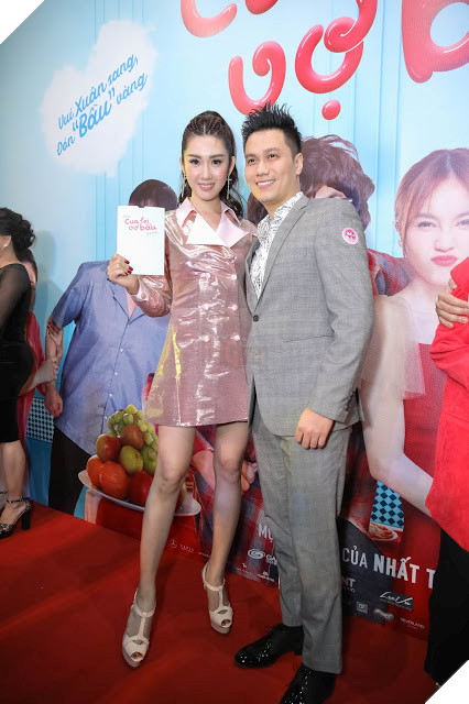 Trấn Thành, Hari Won cùng khách mời vui vẻ gặp vợ bầu Lan Ngọc 30