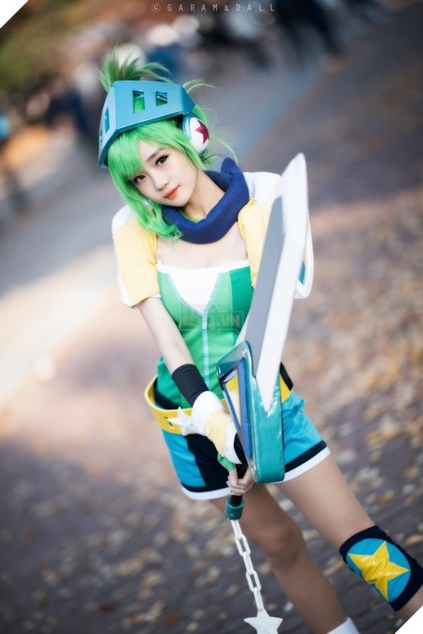 LMHT Chiêm ngưỡng bộ Cosplay Riven Giả Lập cực mạnh mẽ đến từ một người hâm mộ xứ Hàn 2