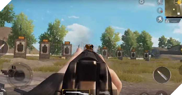 12 sai lam chet nguoi trong PUBG Mobile VN ban nen tranh xa 4 Bắn địch ngoài tầm với của mình là một sai lầm không khôn ngoan chút nào trong PUBG Mobile VN. Nguồn: Internet.