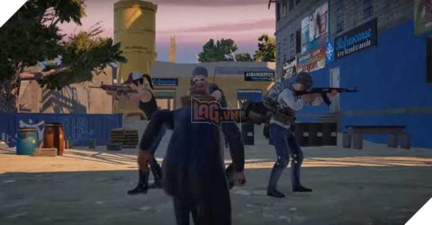 12 sai lam chet nguoi trong PUBG Mobile VN ban nen tranh xa 7 Nghiêng người từ một góc dễ đoán khi bắn nhau rất dễ khiến bạn bị bắn trúng. Nguồn: Internet.