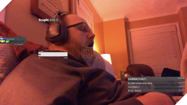 Streamer ngu guc tren song stream va bat ngo tro nen noi tieng Streamer ngủ gục trên sóng stream và bất ngờ trở nên nổi tiếng