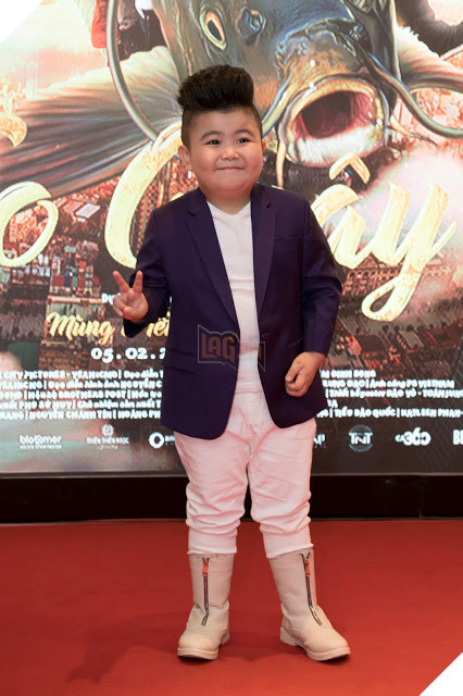 Hua Minh Dat dan Lam Vy Da di xem minh lam Tao Quay 8 Hứa Minh Đạt dẫn Lâm Vỹ Dạ đi xem mình làm Táo Quậy 8