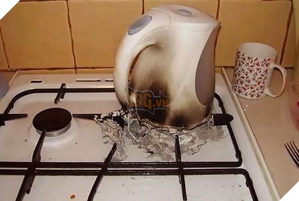 Nhung man nau an tham hoa sieu hai cua nhung co nang hau dau nhat qua dat 7 Những màn nấu ăn thảm họa siêu hài của những cô nàng hậu đậu nhất quả đất 7