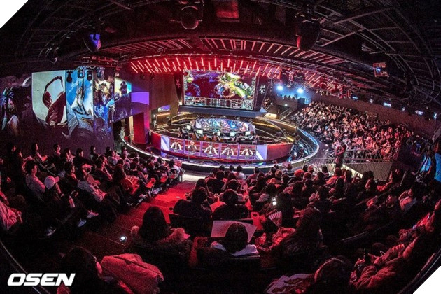 SK Telecom va Faker giu thanh tich 43 tran dau lien tiep Full cho ngoi, cong dong cho rang chi toan la Fan cung cua Faker ma thoi SK Telecom và Faker giữ thành tích 43 trận đấu liên tiếp Full chỗ ngồi, cộng đồng cho rằng chỉ toàn là Fan cứng của Faker mà thôi