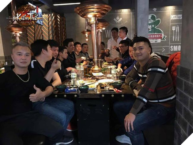 Ngo ngang vi nu game thu Kiem The Mobile xinh chang kem cac hotgirl 6 Ngỡ ngàng vì nữ game thủ Kiếm Thế Mobile xinh chẳng kém các hotgirl 6