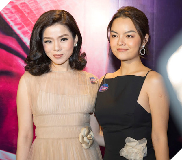 Ngô Thanh Vân ra mắt Hai Phượng, Trấn Thành xuất hiện sau scandal phim Tết 43