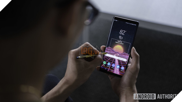 Smartphone cho power user thường không chỉ có cấu hình mạnh mẽ mà còn có các tính năng đặc biệt. Nguồn: Internet.