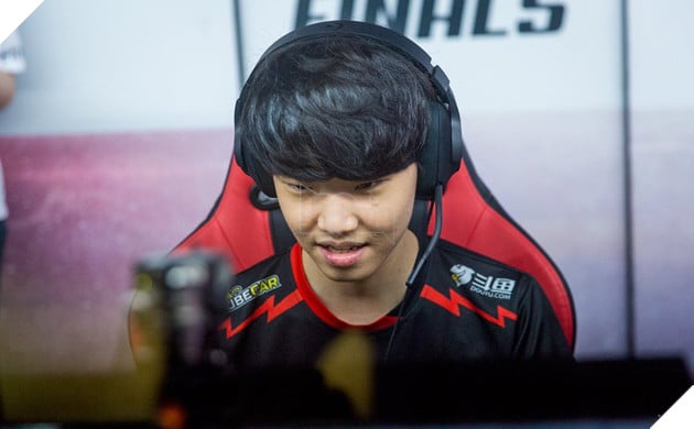 LMHT: He lo tuoi cua cac tuyen thu LCK, Faker gio da la dan anh roi 3 LMHT tuổi của các tuyển thủ LCK 3
