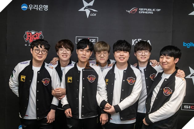 LMHT: He lo tuoi cua cac tuyen thu LCK, Faker gio da la dan anh roi 4 LMHT tuổi của các tuyển thủ LCK 4