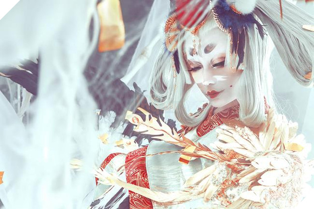 Âm Dương Sư: Chiêm ngưỡng Cosplay Mẹ Cò trong bộ Kim Loan Hạc Vũ thần thái đáng sợ 9