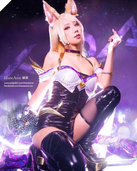 Nóng mặt với bộ Cosplay Ahri K/DA siêu gợi cảm từ hot Coser HaneAme