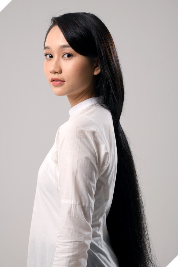 Cong bo hai guong mat moi toanh cho du an phim chuyen the tu truyen Nguyen Nhat Anh, Victor Vu khien khan gia bat ngo 3 Nguyễn Trúc Anh