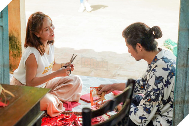 Xem ‘Vu quy dai nao’, hoc tap cach tha thinh sieu dang cua Dieu Nhi de thoat e! 4 Lại còn bằng khen Gia đình văn hóa nữa mới chịu