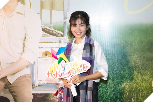 Mai Phuong lan dau xuat hien sau benh tat, Kieu Minh Tuan - Cat Phuong sanh doi trong hop bao phim 'Hanh phuc cua me' 3 Diễn viên Mai Phương xuất hiện tươi tắn