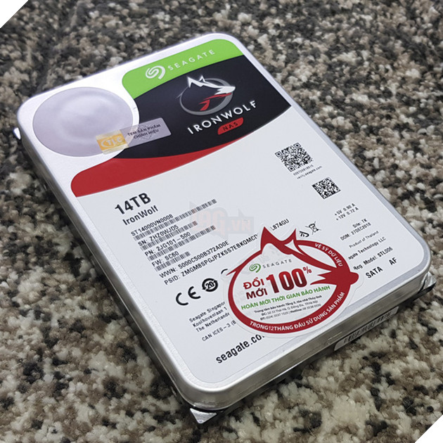 Trên tay ổ cứng có dung lượng lớn nhất thế giới: Seagate IronWolf 14TB, chứa được cả trăm tựa game dung lượng khủng - Ảnh 1.