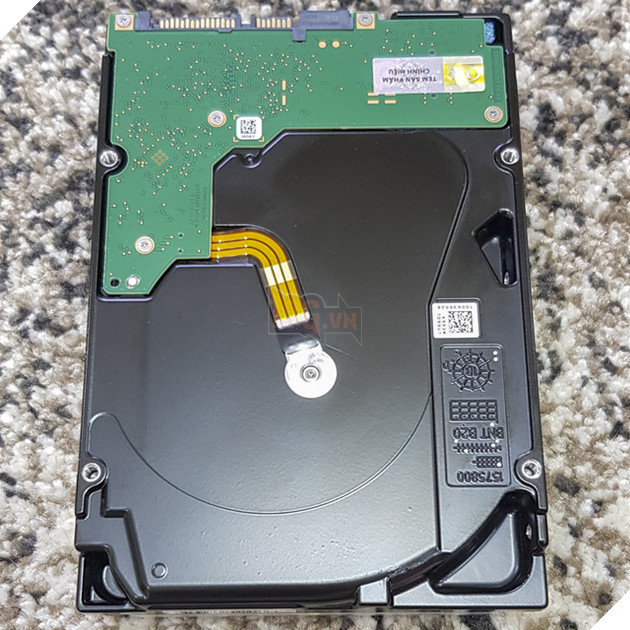 Trên tay ổ cứng có dung lượng lớn nhất thế giới: Seagate IronWolf 14TB, chứa được cả trăm tựa game dung lượng khủng - Ảnh 2.