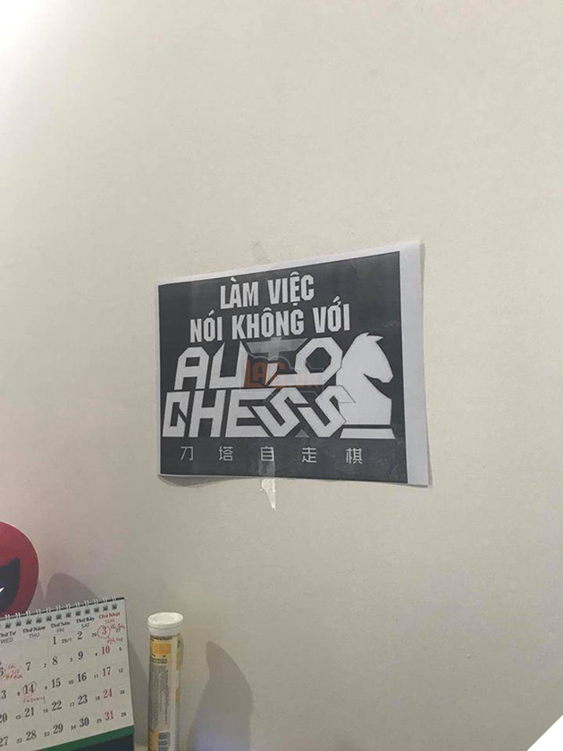 DOTA Auto Chess tạo nên những tiêu cực cho cuộc sống game thủ: vợ tranh máy với chống để chơi game 3