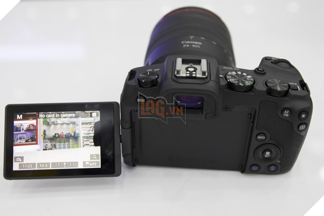 Tren tay nhanh Canon EOS RP Full Frame Mirorless 5 EOS RP có màn hình xoay lật cảm ứng 3" phía sau với độ phân giải 1,04 Megapixel. Nguồn: Lag.vn.