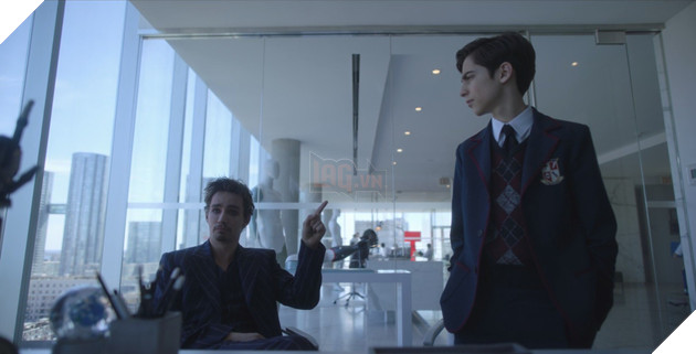 Những khoảnh khắc đáng nhớ của “The Umbrella Academy” 3