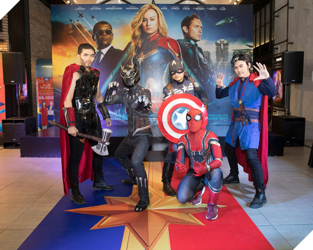 Pew Pew - Misthy cung dan khach moi no nuc dien kien Pew Pew - Misthy cùng dàn khách mời nô nức diện kiến Captain Marvel 3