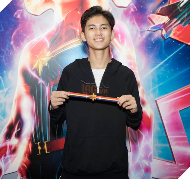 Pew Pew - Misthy cung dan khach moi no nuc dien kien Pew Pew - Misthy cùng dàn khách mời nô nức diện kiến Captain Marvel 20