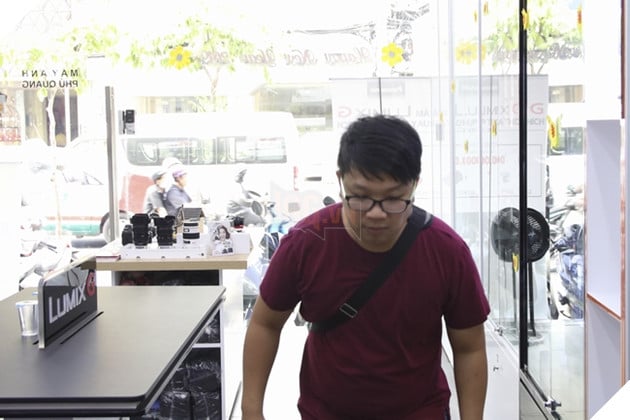 Có thể lấy nét vào khuôn mặt khá nhanh sau khi out. Nguồn: Lag.vn.