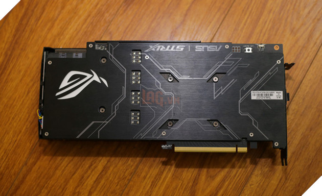 Can canh ASUS ROG STRIX RTX 2060 - Chien game manh me nhung van mat may 4 Cận cảnh ASUS ROG STRIX RTX 2060 - Chiến game mạnh mẽ nhưng vẫn mát máy 4