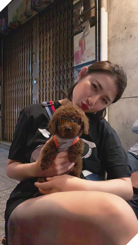 LMHT: Lop Thay Ba co co giao moi, mac ao ho vai de stream khien bao con tim chet ngat 16 Linh Dolce Lớp thầy Ba 16
