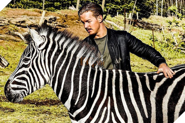 Anh chàng điển trai từ bỏ cuộc sống tiện nghi ở Thuỵ Sỹ, chuyển hẳn sang Châu Phi để giải cứu động vật hoang dã - Ảnh 14.