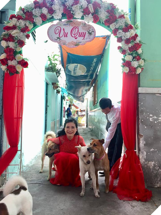 NGAY THUONG HAY TREU ‘SEN’ NHUNG DEN NGAY CO CHU THEO CHONG THI BOSS NGAO LAI ‘KHOC HET NUOC MAT’ 8 Ngày thường hay trêu 'sen' nhưng đến ngày cô chủ theo chồng thì boss ngáo lại 'khóc hết nước mắt'