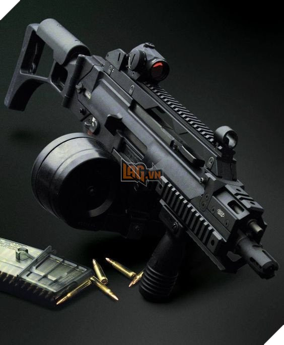 G36C với băng đạn tang trống 100 viên. Nguồn: Internet.