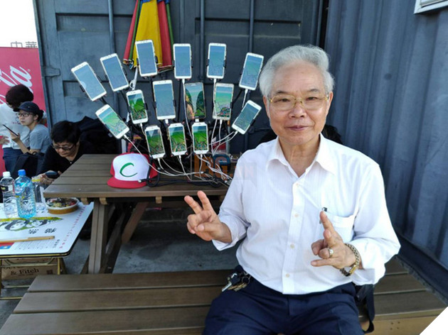 Ông lão đam mê Pokemon GO giờ đã trở thành đại sứ cho ASUS