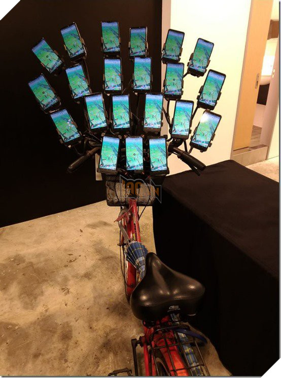 Ông lão đam mê Pokemon GO giờ đã trở thành đại sứ cho ASUS 4