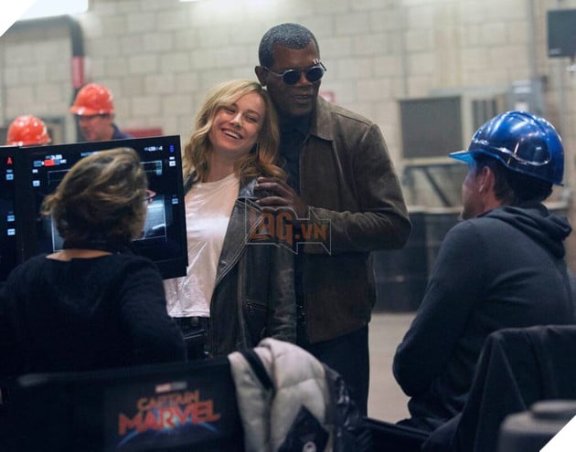 Hé lột một loạt những ảnh hậu trường của bom tấn Captain Marvel