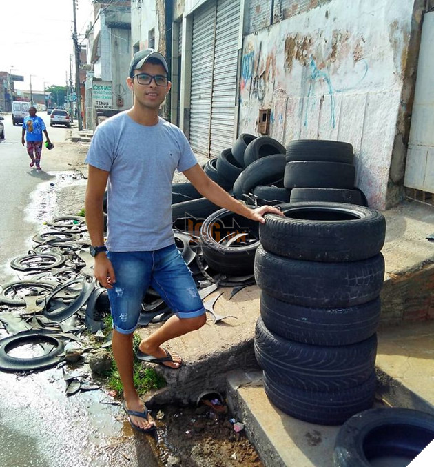 Chàng trai trẻ và ý tưởng biến những chiếc lốp cao su cũ thành giường cho thú cưng