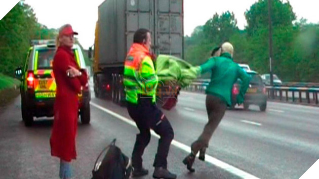 Đáng sợ với những quan hệ tâm linh giữa những cặp song sinh 3