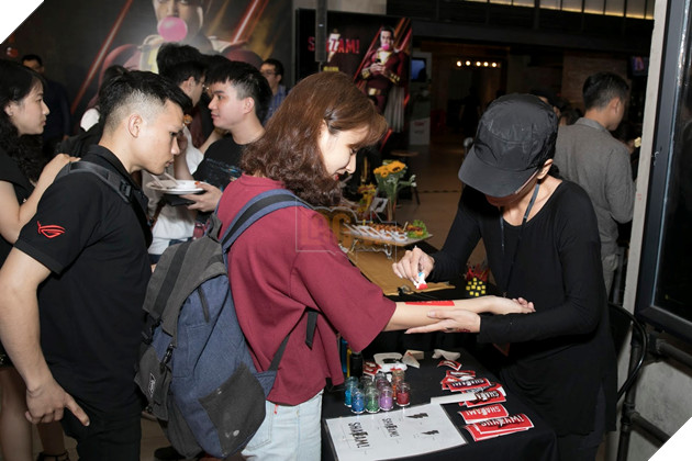 Cris Devil, Kelbin Lei cùng dàn khách mời trở thành những khán giả đầu tiên của Shazam!  9