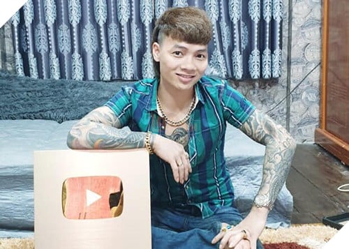 Khá Bảnh bị xóa kênh Youtube khiến mọi người bàn tán xôn xao, cho rằng đây là hình phạt thích đáng 2